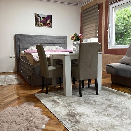 Aloha Apartment Novi Pazar Exterior foto